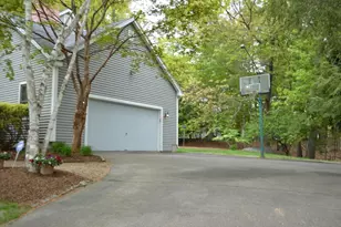25 Old Wood Rd, North Attleboro, MA 02760 - Photo 4