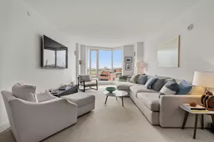 100 Lovejoy Wharf, Boston, MA 02114 - Photo 4