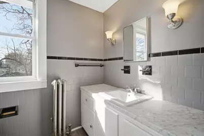 152 Monrovia St, Springfield, MA 01103 - Photo 16