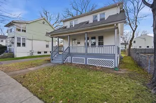152 Monrovia St, Springfield, MA 01103 - Photo 1
