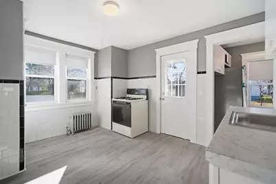 152 Monrovia St, Springfield, MA 01103 - Photo 12