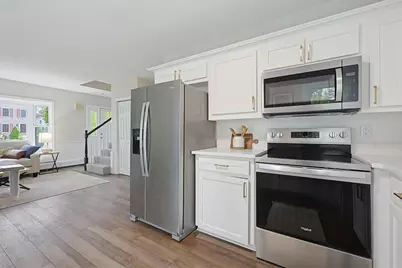 21 Stanley Ave, Taunton, MA 02780 - Photo 8