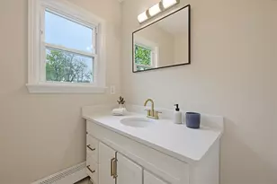 21 Stanley Ave, Taunton, MA 02780 - Photo 20