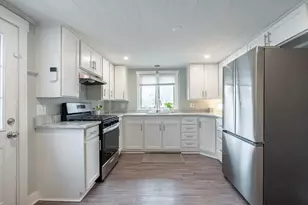 287 Purchase St, Milford, MA 01757 - Photo 4
