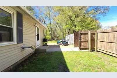 28 Cross Rd, Uxbridge, MA 01569 - Photo 18