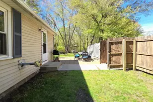 28 Cross Rd, Uxbridge, MA 01569 - Photo 18