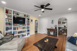 48 Charles St, Gardner, MA 01440 - Photo 4