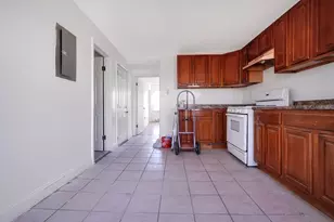 213 W 9th St, Boston, MA 02127 - Photo 22