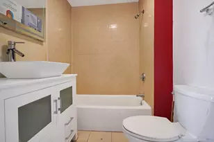 213 W 9th St, Boston, MA 02127 - Photo 12