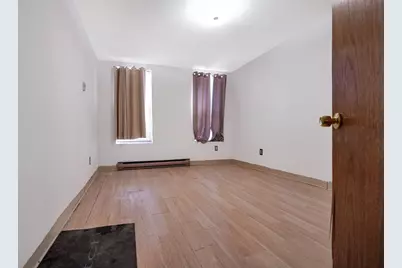 213 W 9th St, Boston, MA 02127 - Photo 2