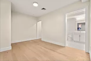 301 Border St, Boston, MA 02128 - Photo 18