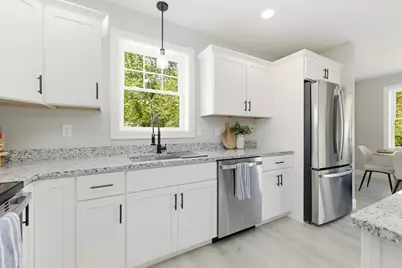 3 Crossman Street #B, Taunton, MA 02780 - Photo 2