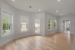 32 Manning St, Medford, MA 02155 - Photo 10
