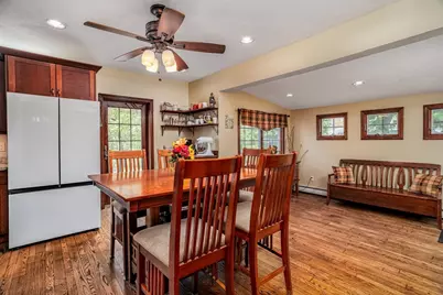 1084 Main Street, Leominster, MA 01453 - Photo 14