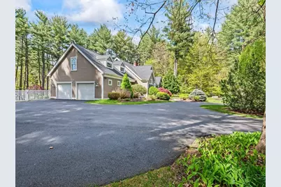 33 Smallwood Cir, Boylston, MA 01505 - Photo 6