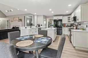 33 Smallwood Cir, Boylston, MA 01505 - Photo 16