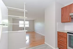 4 Colonial Village Dr, Arlington, MA 02474 - Photo 8