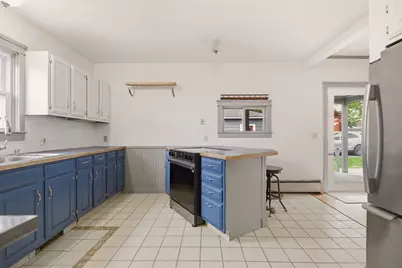 118 Wilbur Avenue, Swansea, MA 02777 - Photo 4