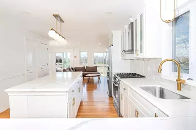 9 Chestnut Pl, Hingham, MA 02043 - Photo 8