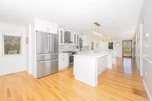 9 Chestnut Pl, Hingham, MA 02043 - Photo 6