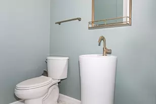 9 Chestnut Pl, Hingham, MA 02043 - Photo 26