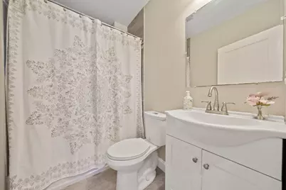 93 Cross St, Randolph, MA 02368 - Photo 16