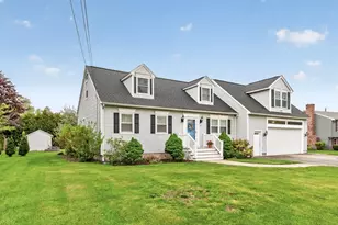 24 Hampstead St, Methuen, MA 01844 - Photo 2