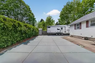 1096 Joyce St, New Bedford, MA 02745 - Photo 38