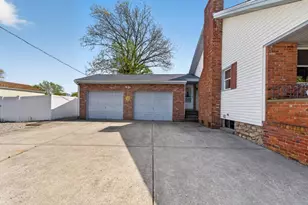 1096 Joyce St, New Bedford, MA 02745 - Photo 10