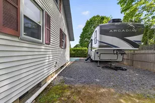 1096 Joyce St, New Bedford, MA 02745 - Photo 40