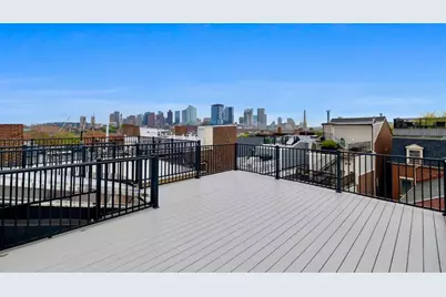 14 Prospect St, Boston, MA 02129 - Photo 32