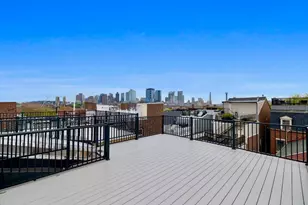 14 Prospect St, Boston, MA 02129 - Photo 32