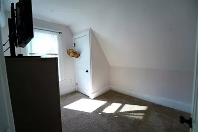 257 Lynnfield St, Lynn, MA 01904 - Photo 10