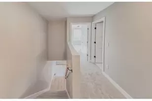 54 Richards St, Worcester, MA 01603 - Photo 12