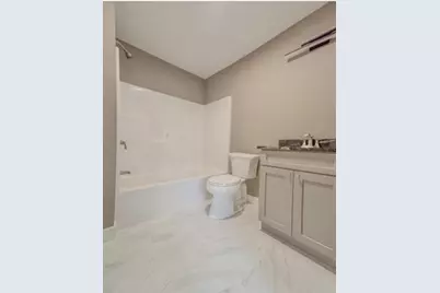 54 Richards St #54, Worcester, MA 01603 - Photo 6