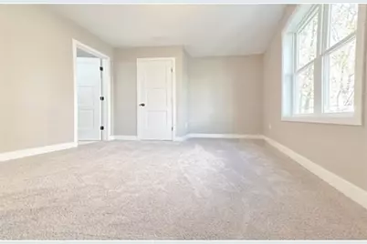 54 Richards St #54, Worcester, MA 01603 - Photo 8