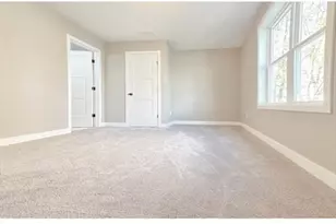 54 Richards St, Worcester, MA 01603 - Photo 8