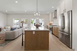 326 Lowell St, Somerville, MA 02145 - Photo 6