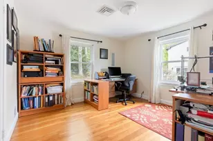 542 Commonwealth Ave, Newton, MA 02459 - Photo 24