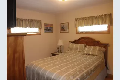236 Cumberland Ave, North Attleboro, MA 02760 - Photo 8