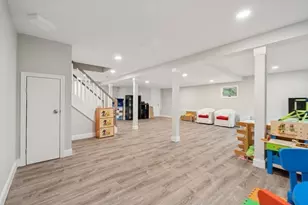 20 Murdock Rd, Stoneham, MA 02180 - Photo 32