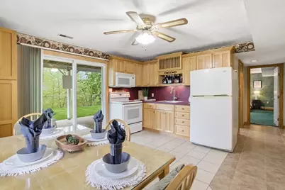 18 Oakridge Dr, Saugus, MA 01906 - Photo 28