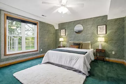 18 Oakridge Dr, Saugus, MA 01906 - Photo 32