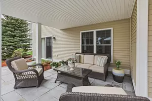47 Winship Dr, Stoneham, MA 02180 - Photo 6