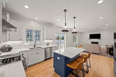 116 Livingstone Ave, Beverly, MA 01915 - Photo 4