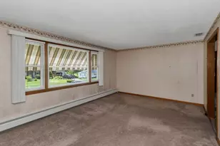 20 Hendom Dr, Agawam, MA 01030 - Photo 18
