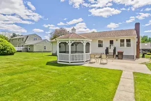 20 Hendom Dr, Agawam, MA 01030 - Photo 32