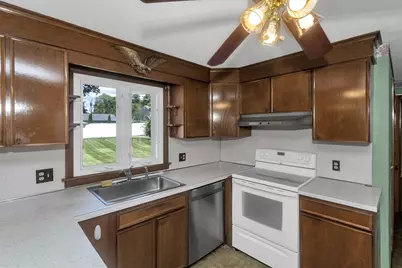 20 Hendom Dr, Agawam, MA 01030 - Photo 6