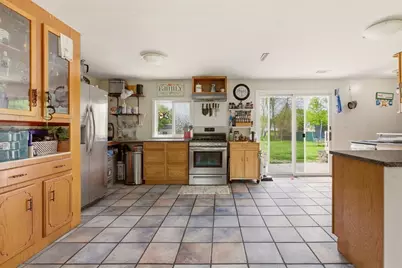 304 Bushee Road, Swansea, MA 02777 - Photo 6