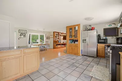 304 Bushee Road, Swansea, MA 02777 - Photo 8